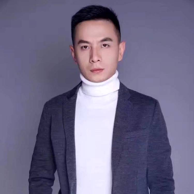 未来寂寞人的照片