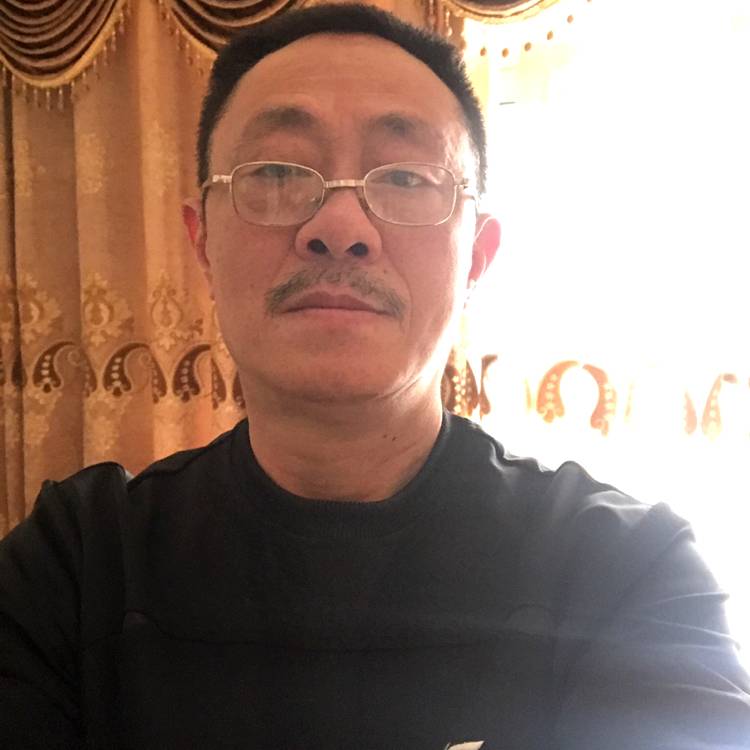 酒窝等待虚心的照片