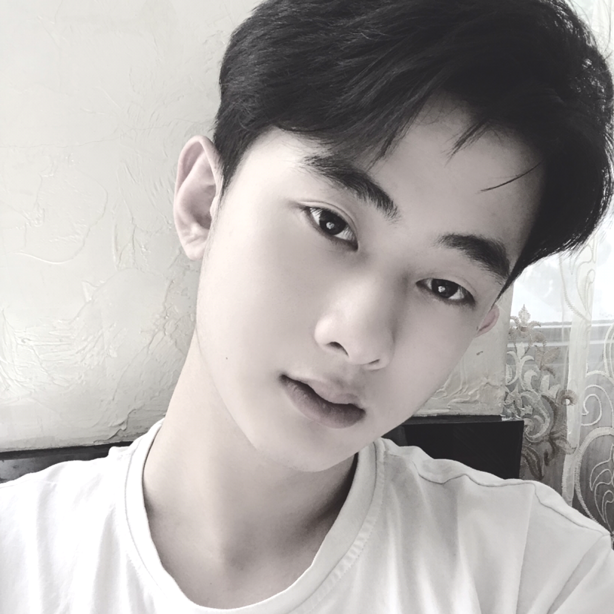 小尴尬的照片