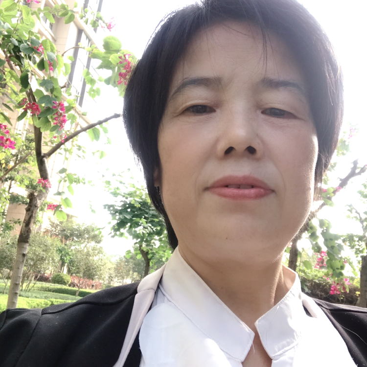 红尘回眸靓丽的照片