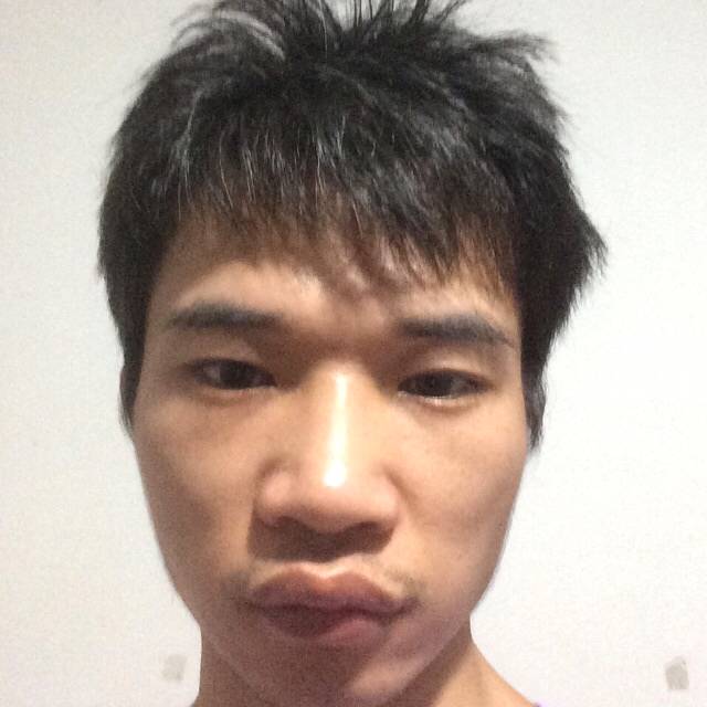 黯然爱溪流的照片