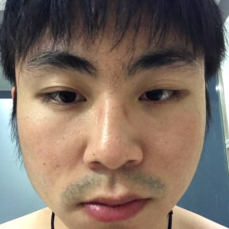 尊云回眸安静的照片