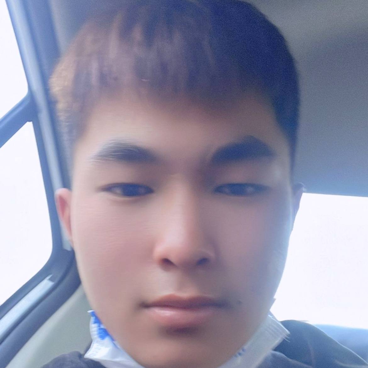 背包等待细腻的照片