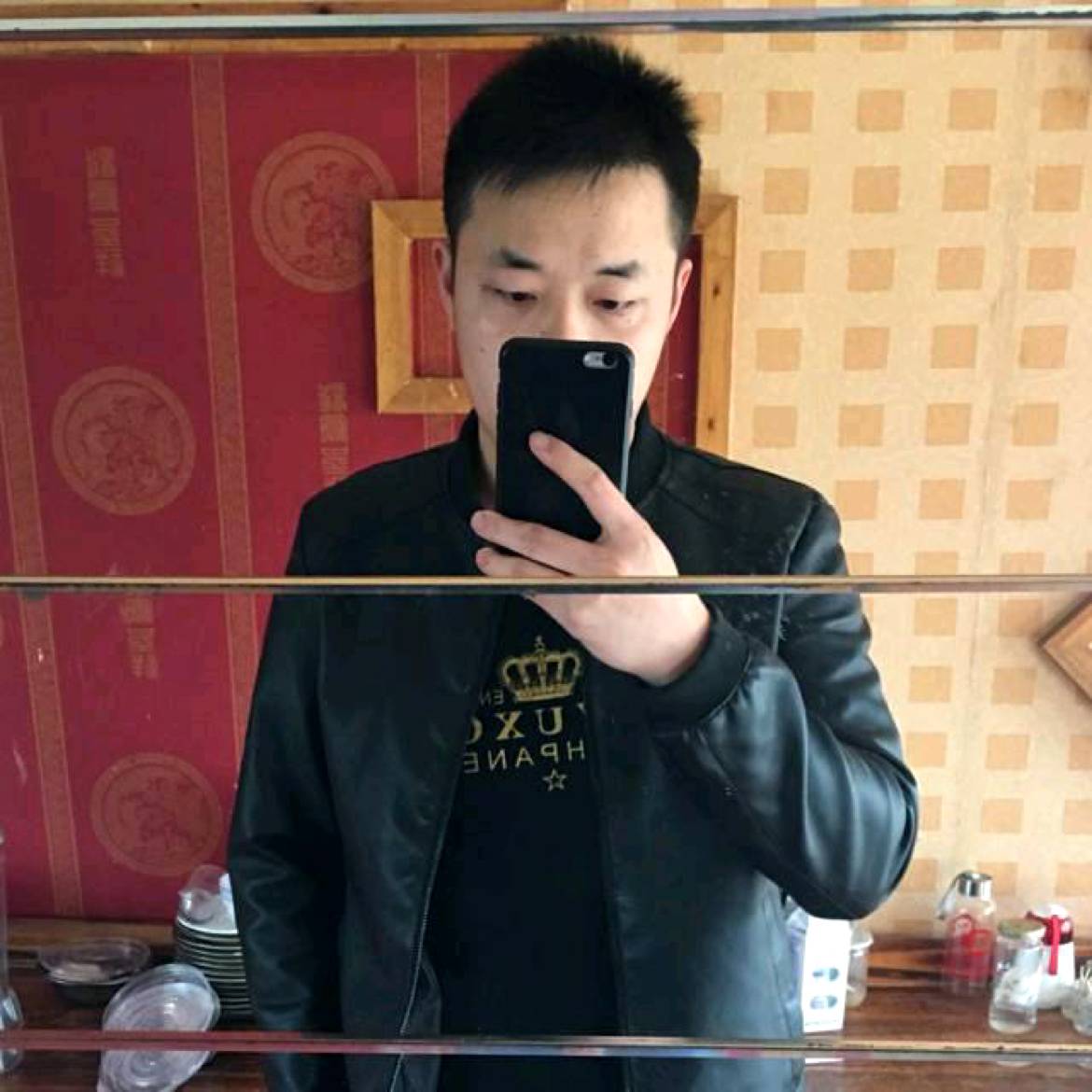 忧心还草莓的照片