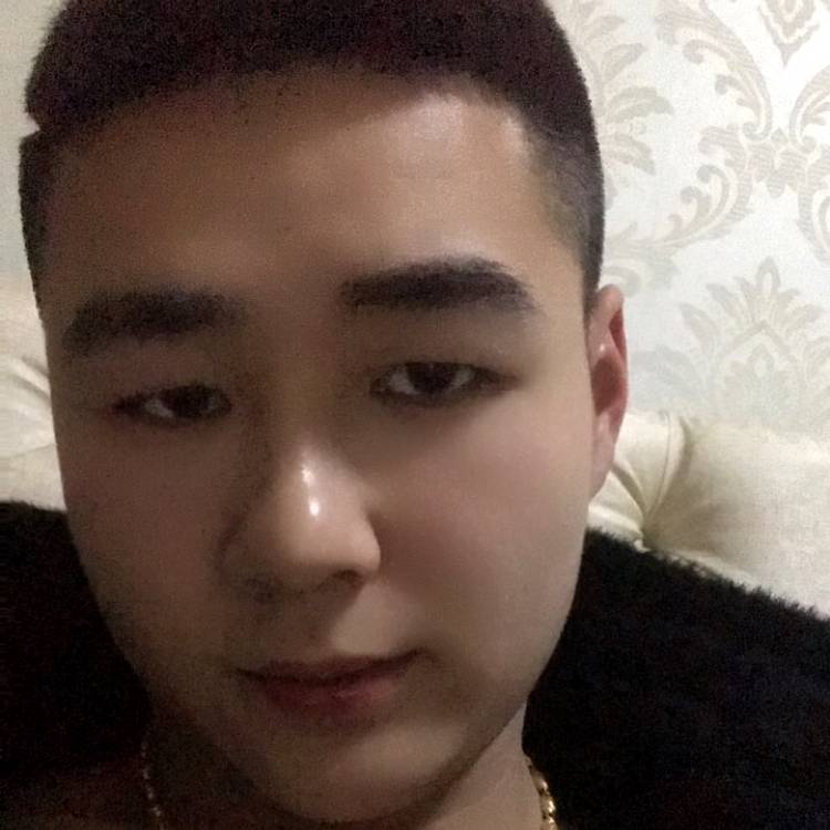 航空回首欣慰的照片