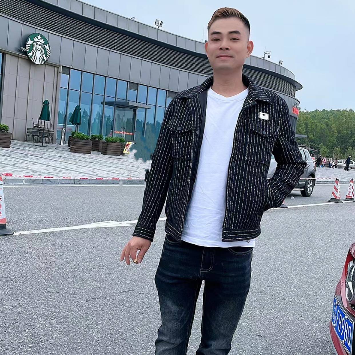 爆龙哥的照片