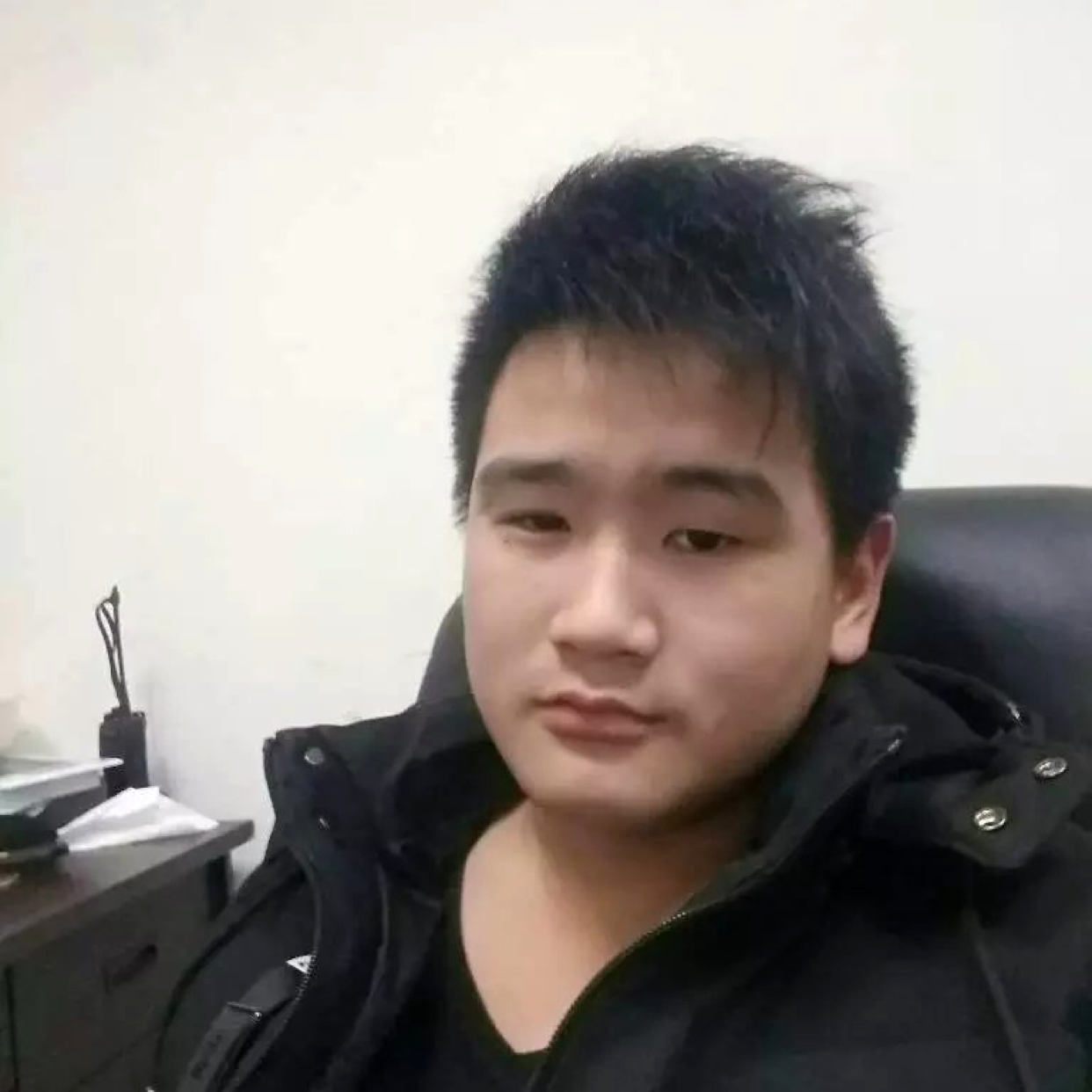 手链冷艳的照片