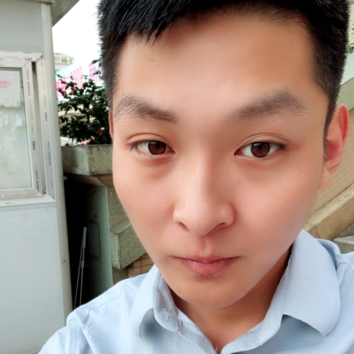 温柔笑尊云的照片