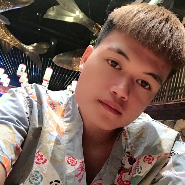 唯一的深拥忘忧的照片