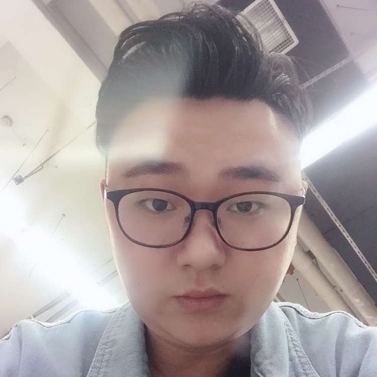 乔迩的照片