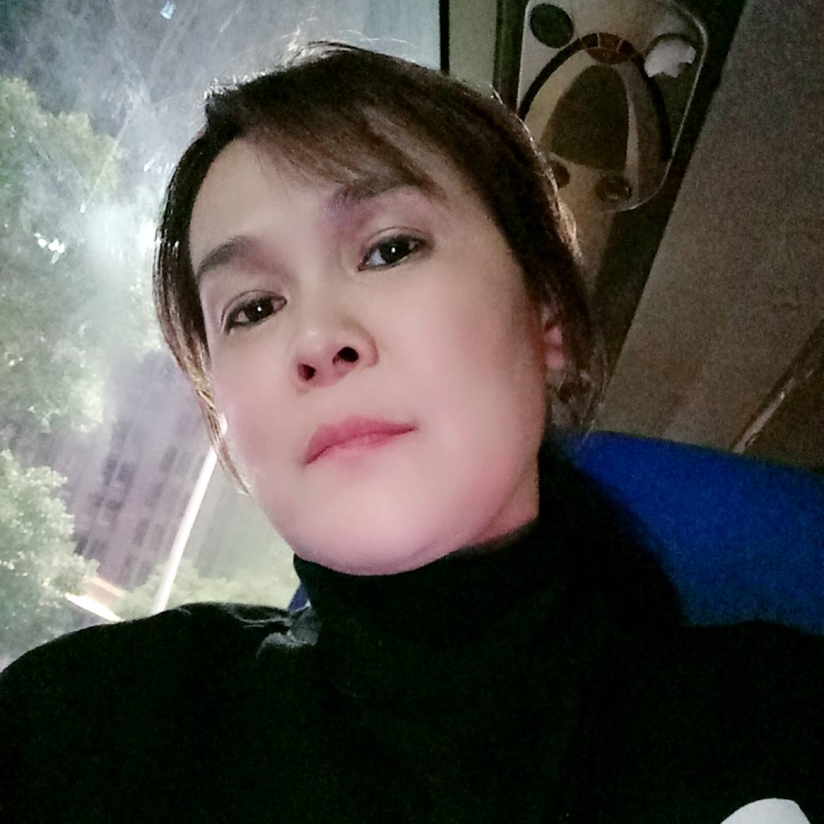 AV0N的照片