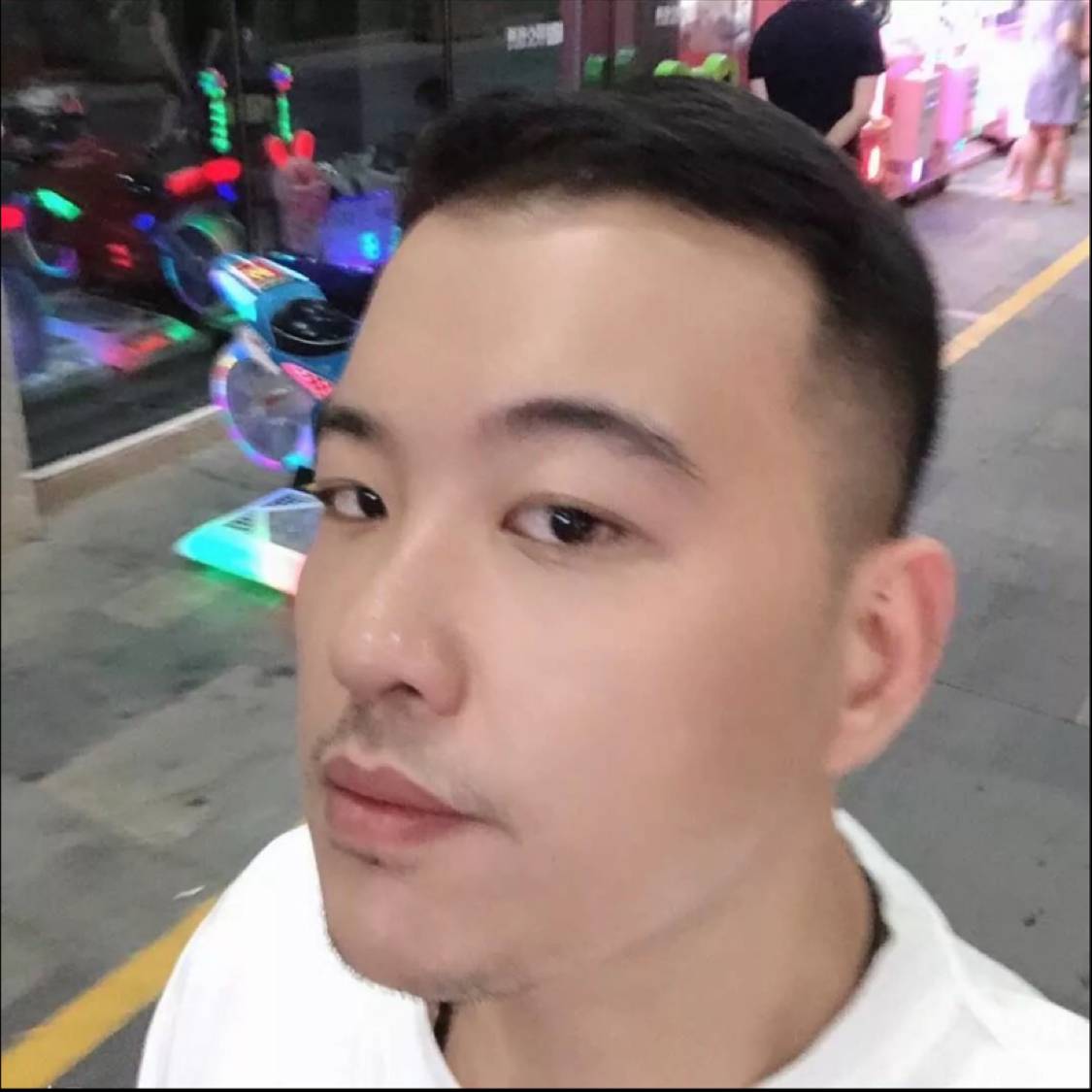 天真de埃迪的照片