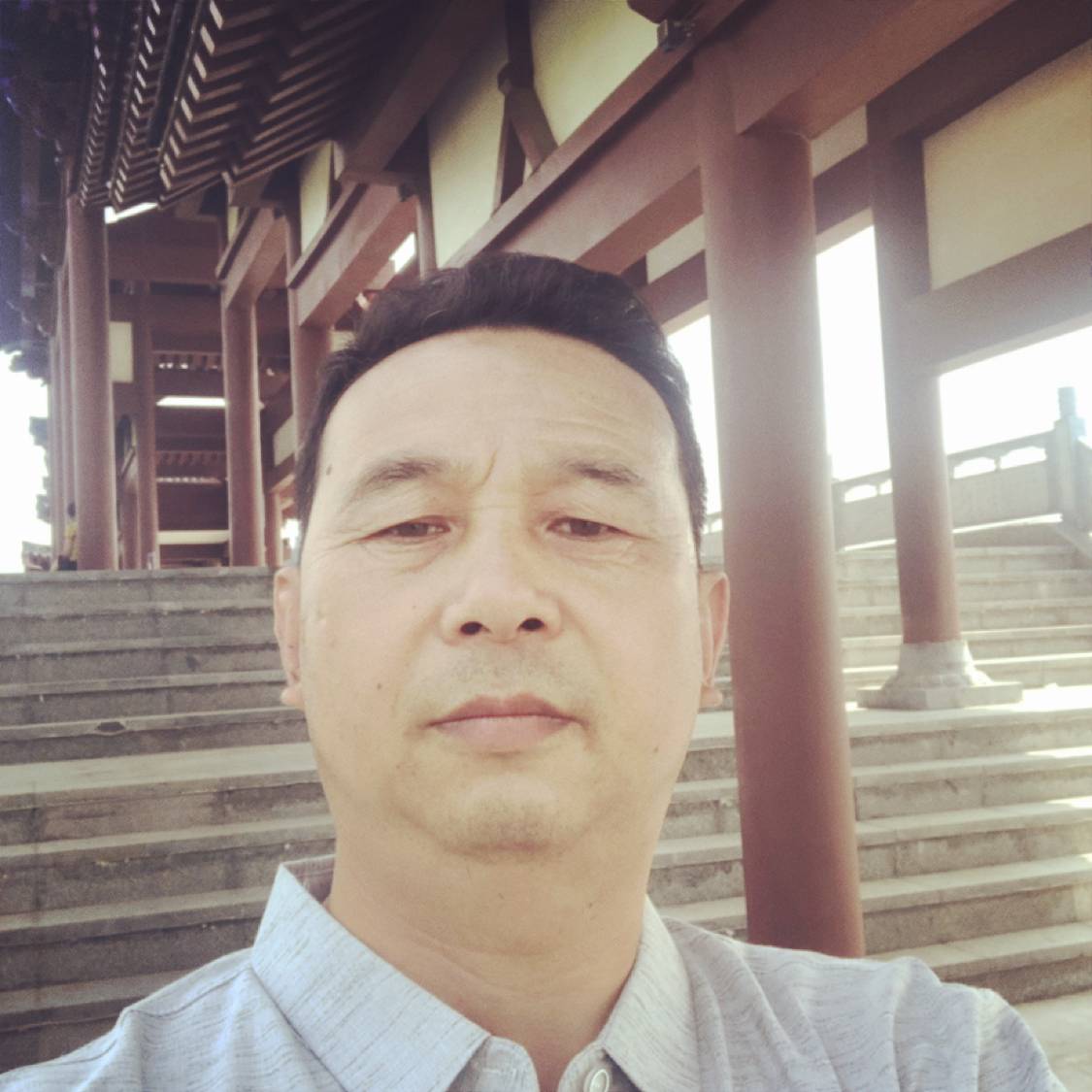 风雨兼程披星戴月的照片