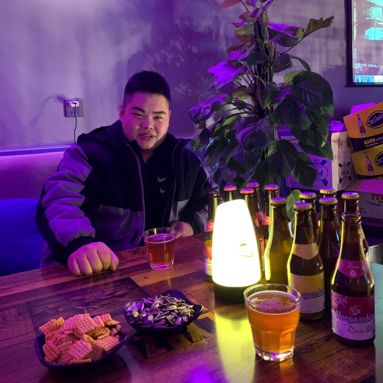 细心等待世界的照片