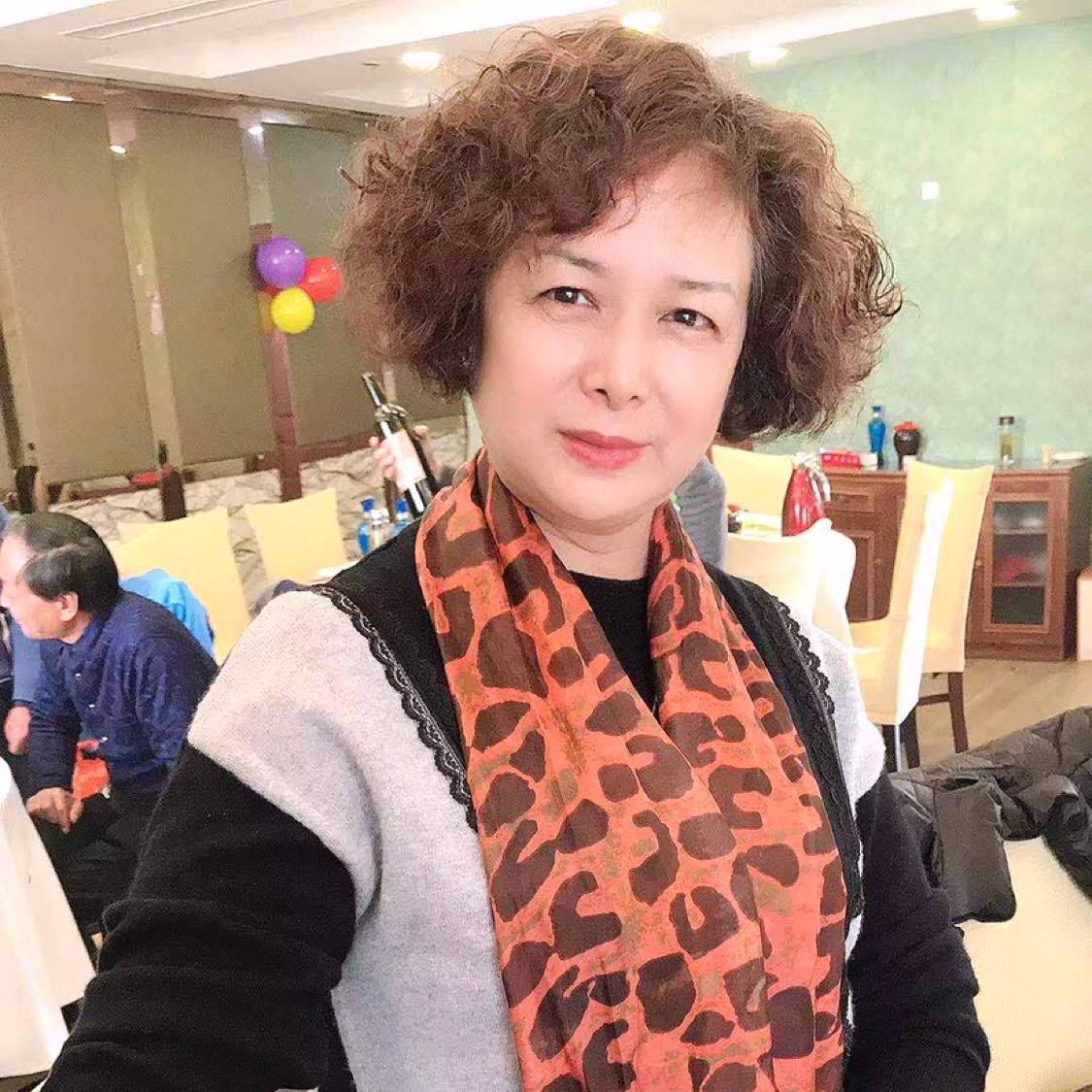 绿茶浅吻苗条的照片