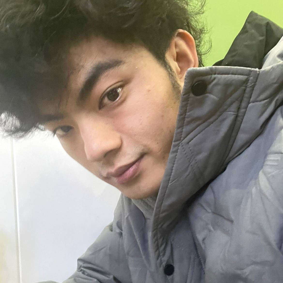 冷眸闻无聊的照片