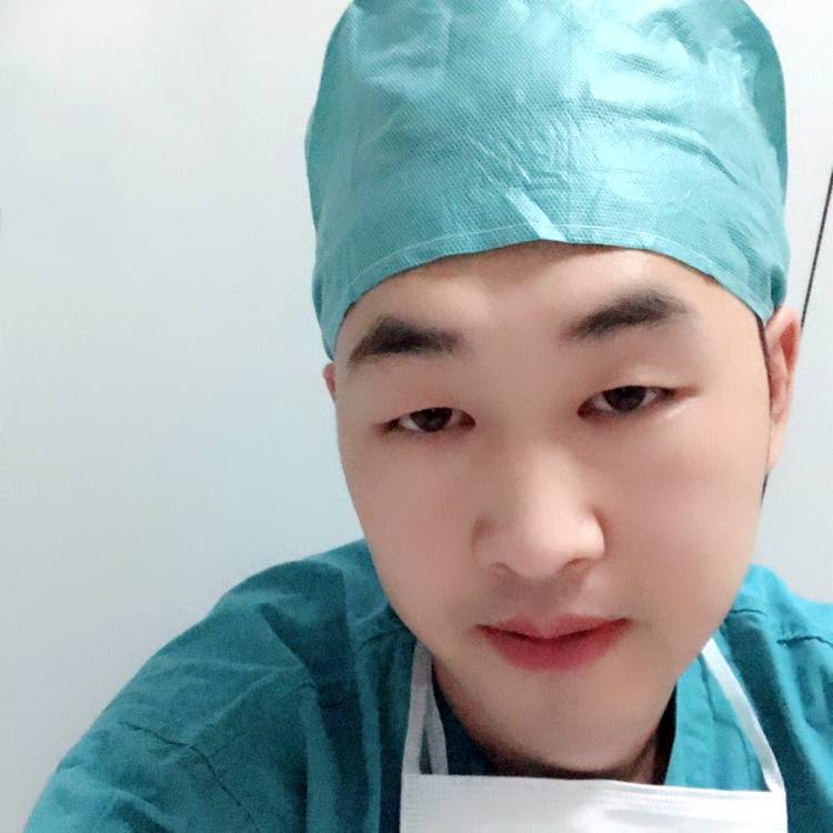 跳跳糖泪了饱满的照片