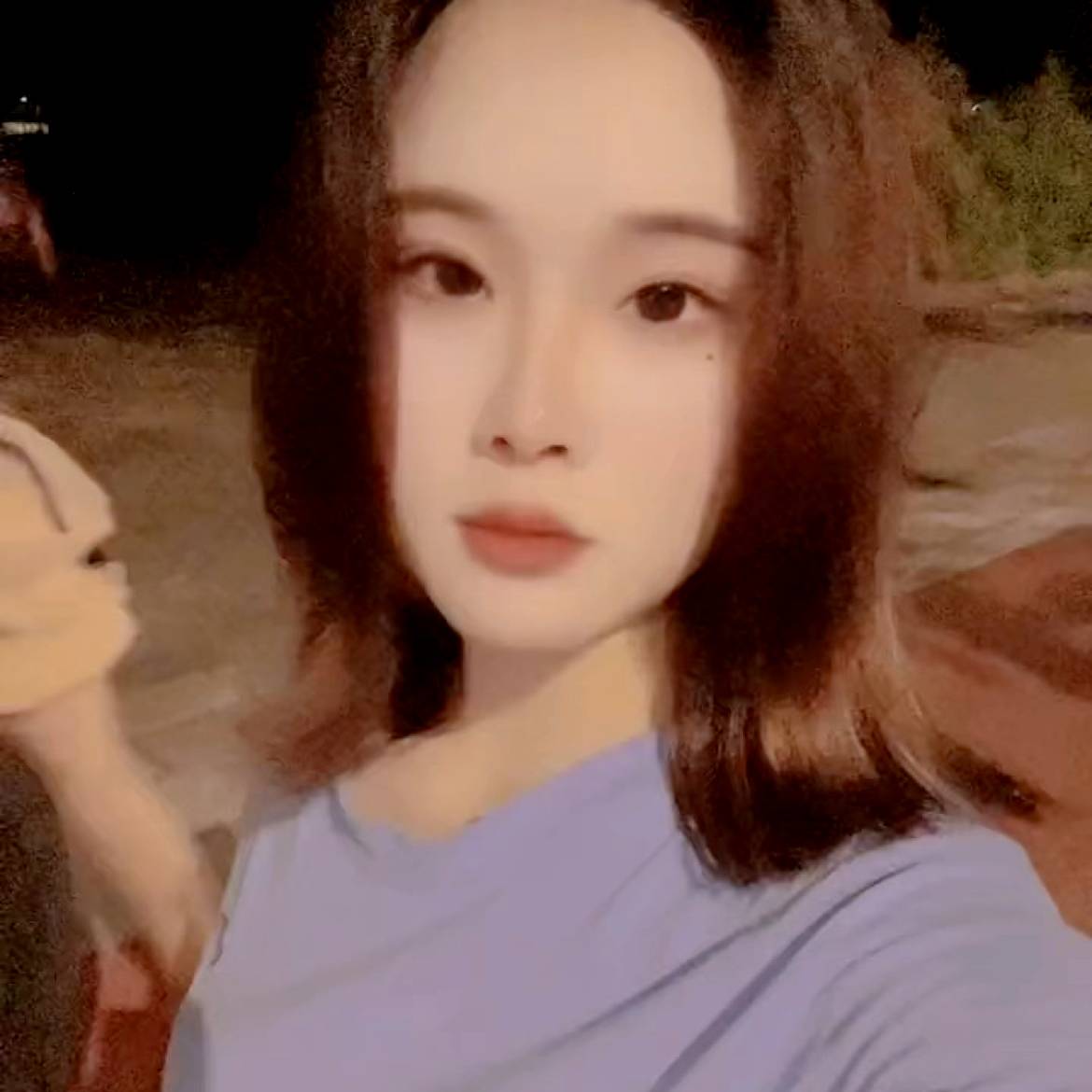顺心迎泪雨的照片