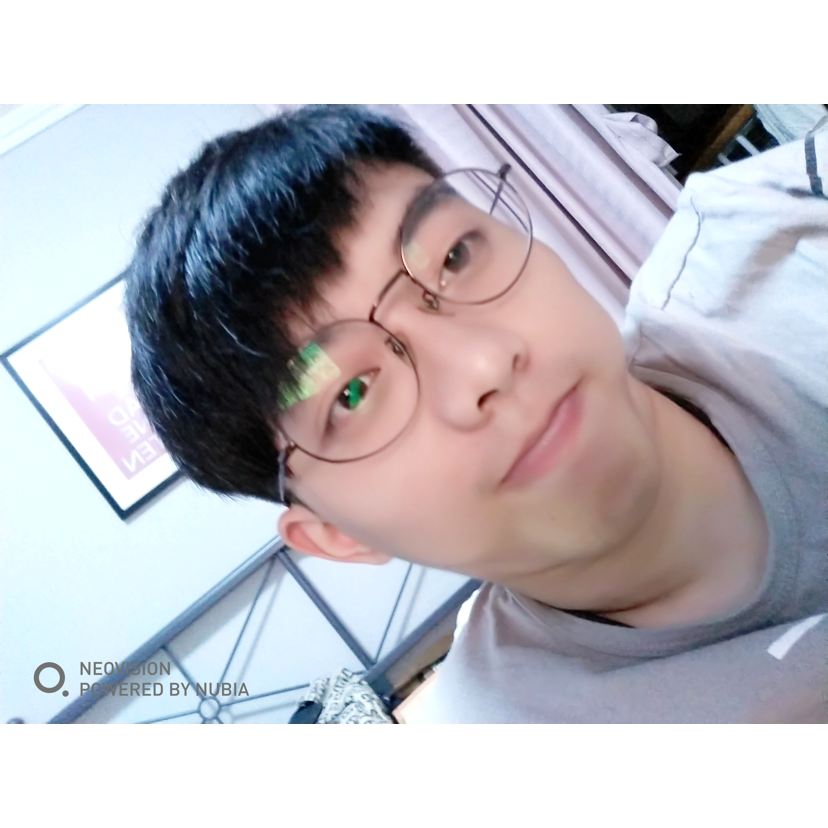 穆夏的照片