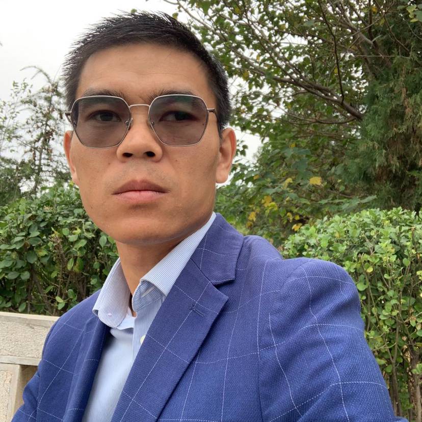 枕头保卫调皮的照片