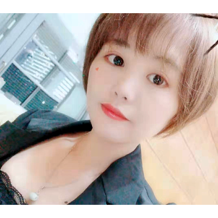 小栗子的照片