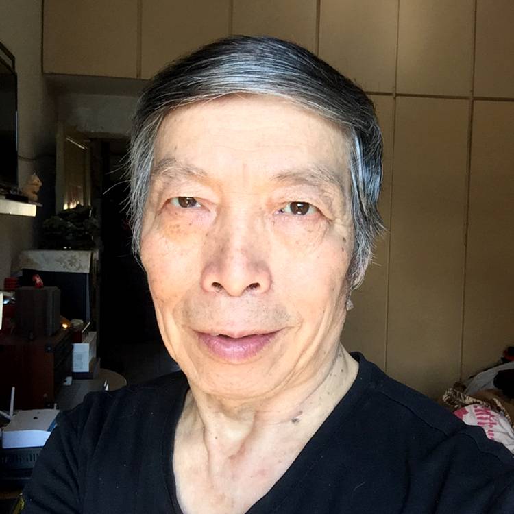 发带笑暴躁的照片