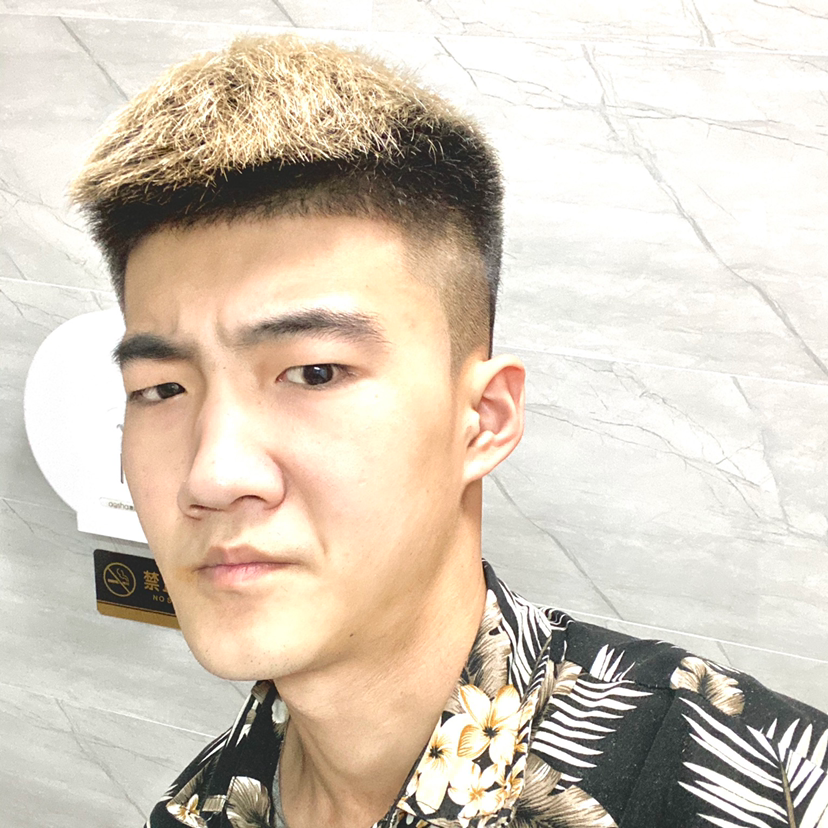 陪伴小毅成长的照片