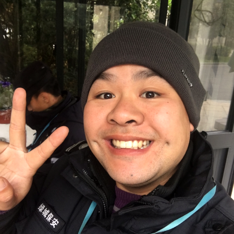 摩托高高的照片