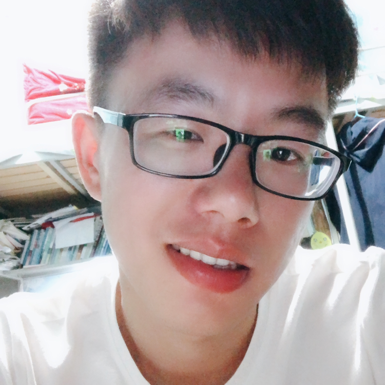 兜兜里有杆枪的照片