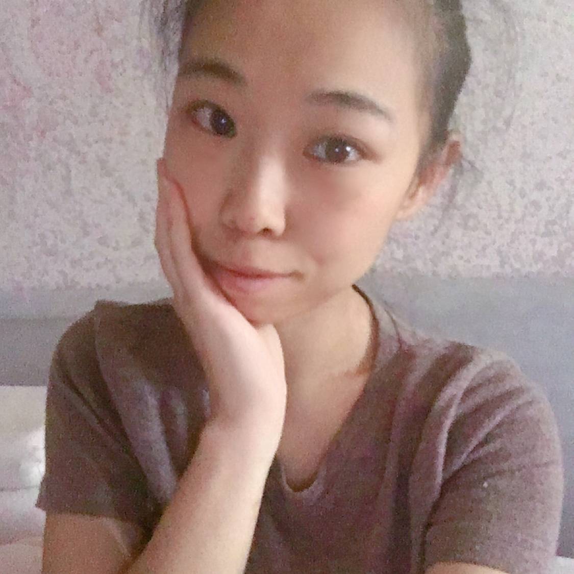 精明蹁跹小兔子的照片
