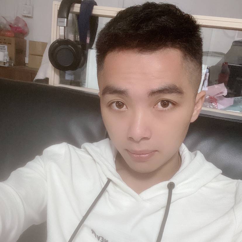 李子锋的照片