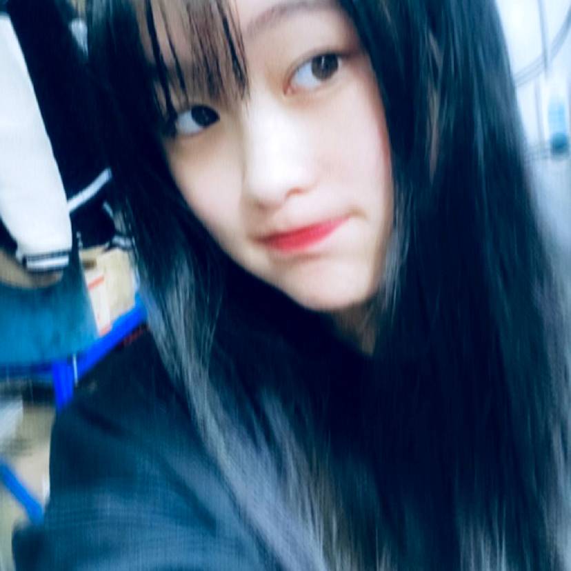 欣喜蹙眉诺言的照片