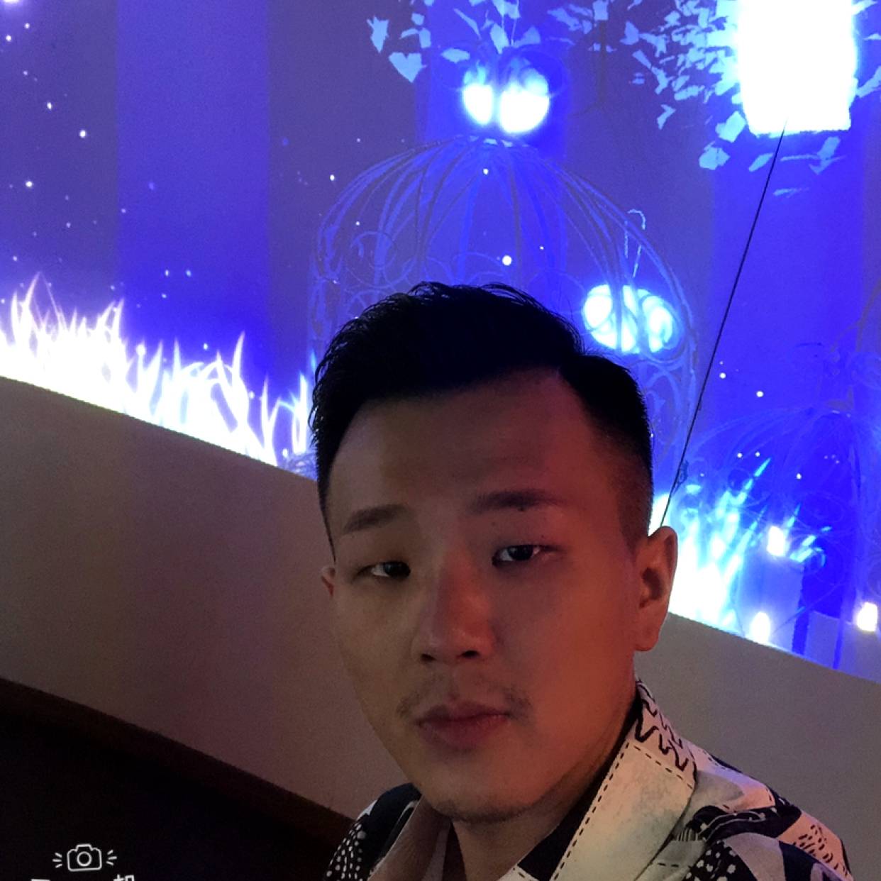艾瑞克,的照片