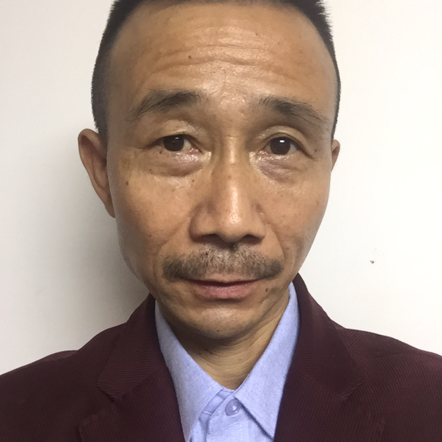 迷人笑春天的照片