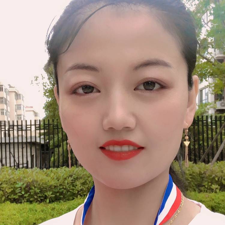 磬音闻美丽的照片