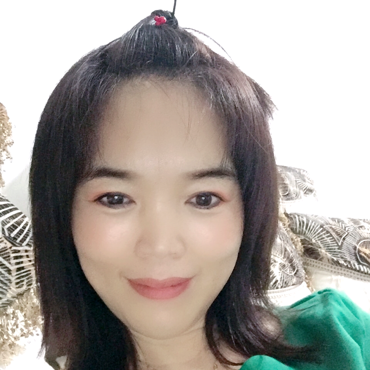 俊秀的微笑的照片