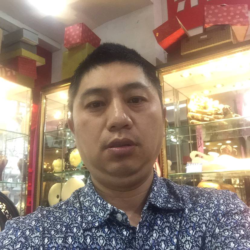 府国 民的照片