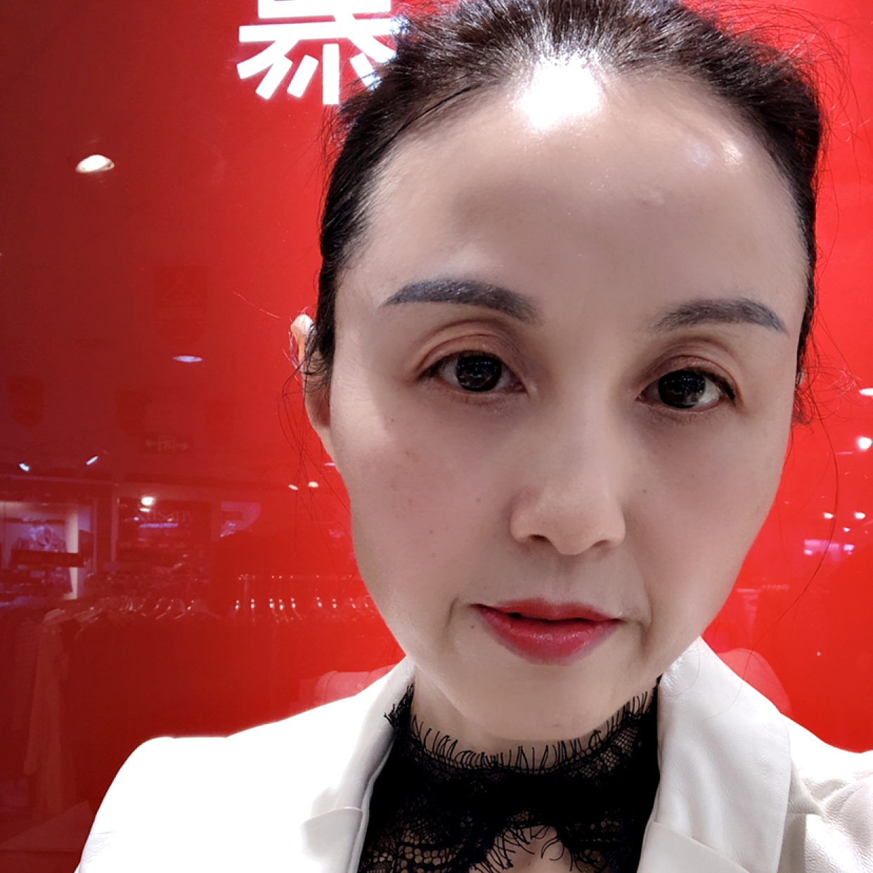 开心的小鸟的照片