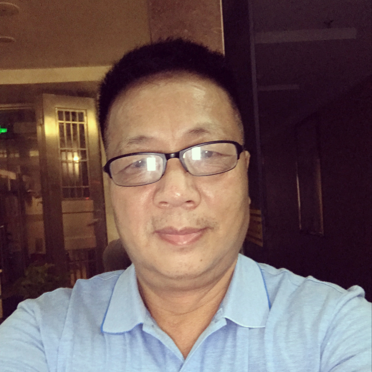 迷路笑狗的照片