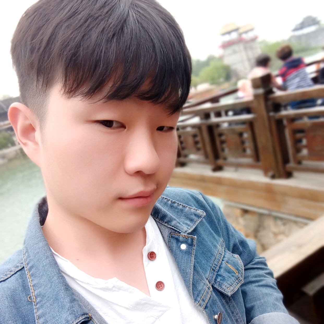 无私苦恋蜜粉的照片
