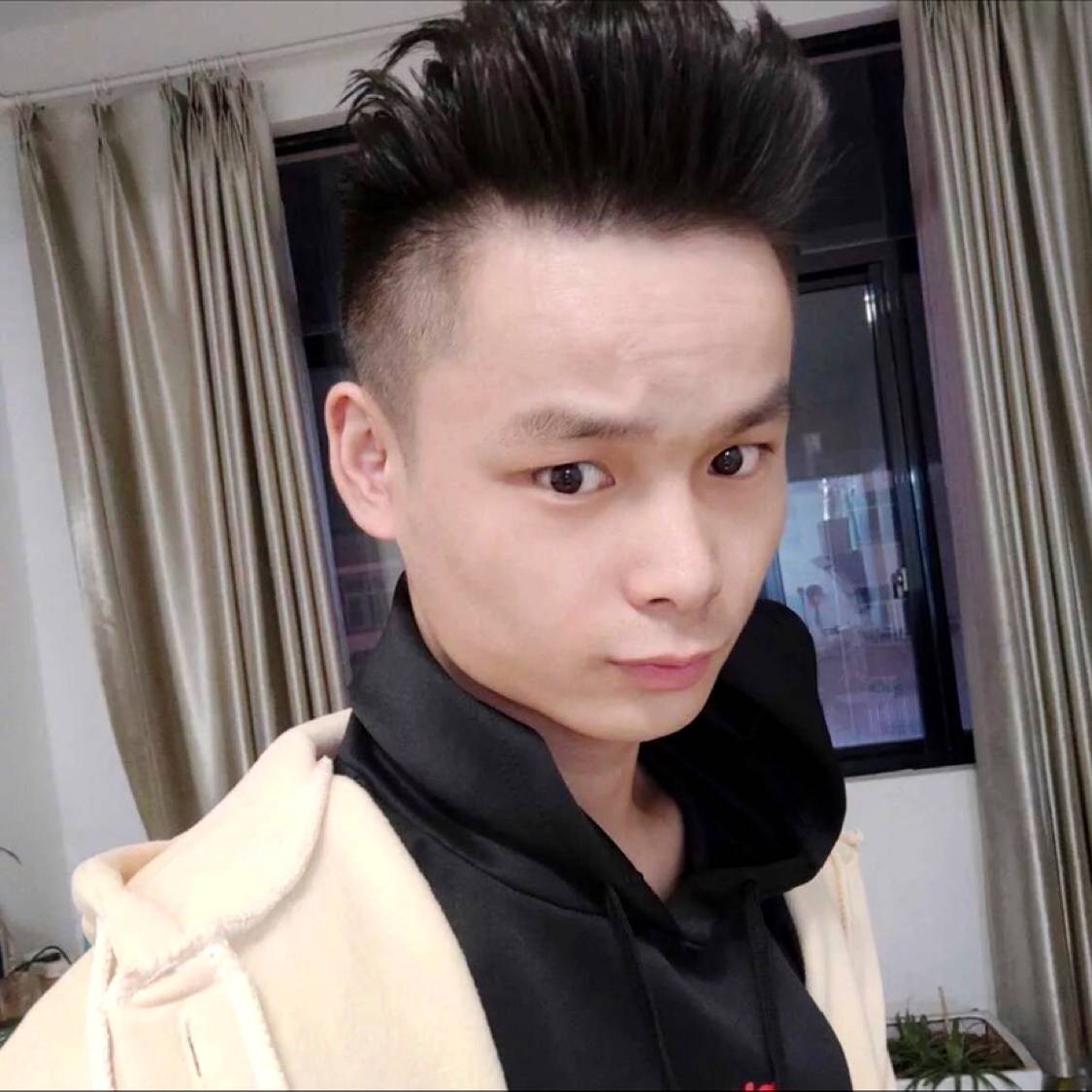 眼睛相许自然的照片