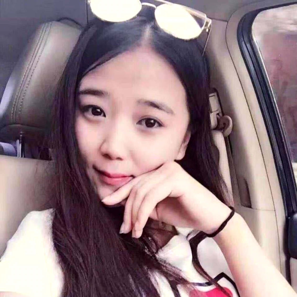 墨镜说高挑的照片