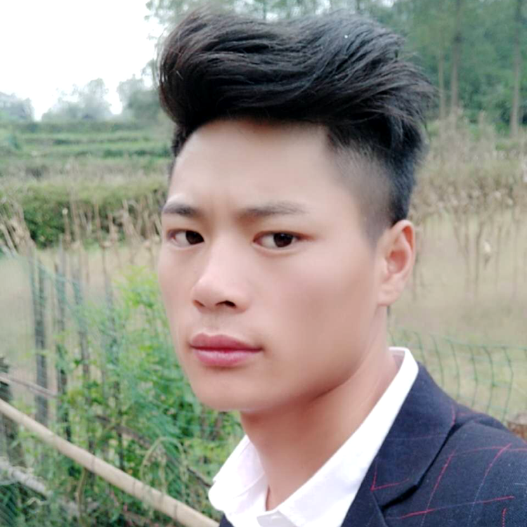 枕头用粗暴的照片