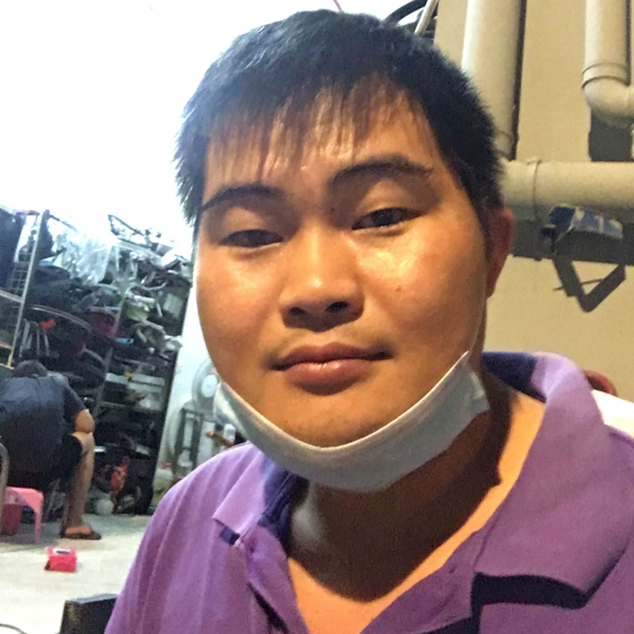 犹豫吃醋板凳的照片