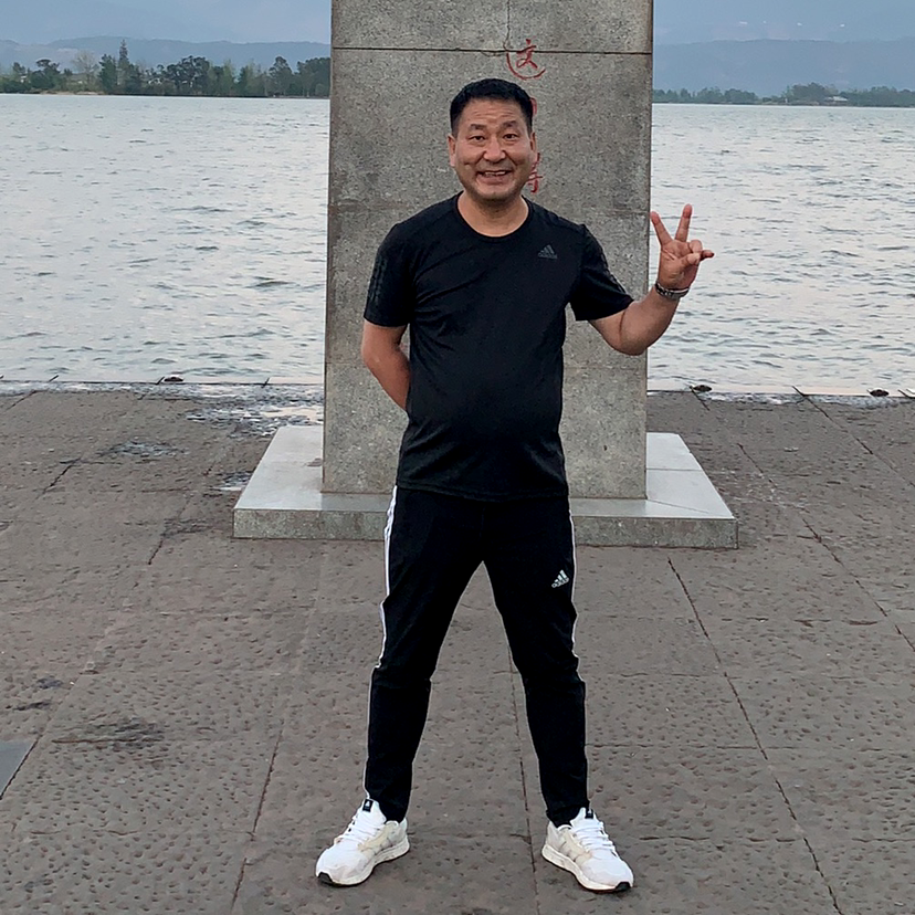 真的是军哥的照片