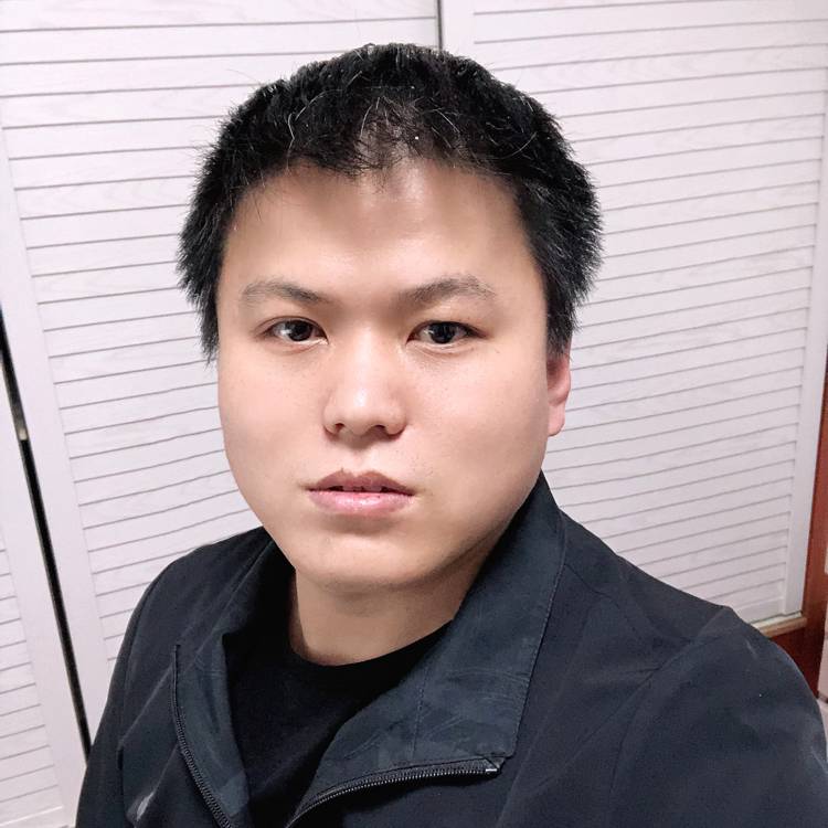 等浅陌的照片