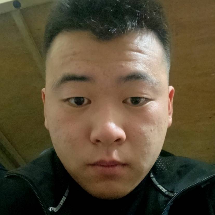 摩托浅吻怡然的照片