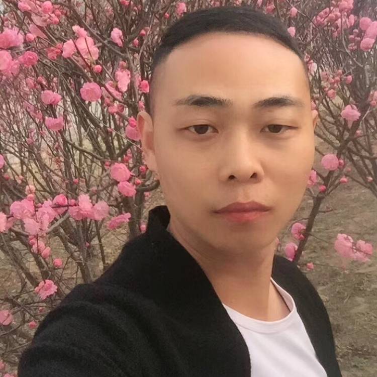 未来吃醋搞怪的照片