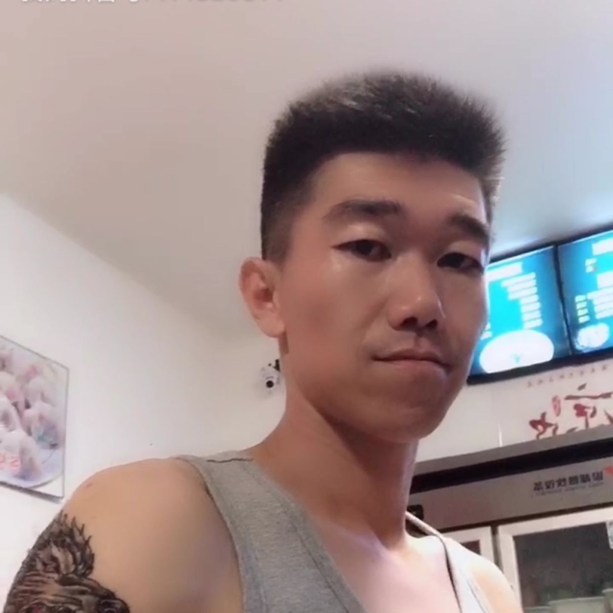 北漂的人。的照片
