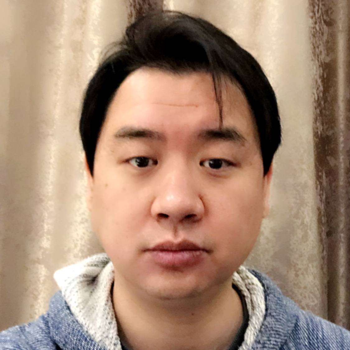 查拉图斯特拉的照片
